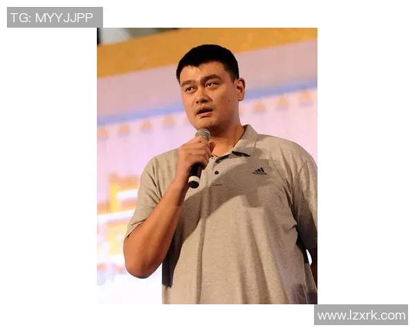 姚明在国际舞台上用中文交流展现中国文化魅力与自信