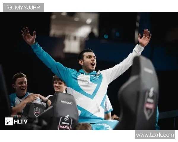 足球明星菲萝的精彩瞬间与职业生涯回顾图集