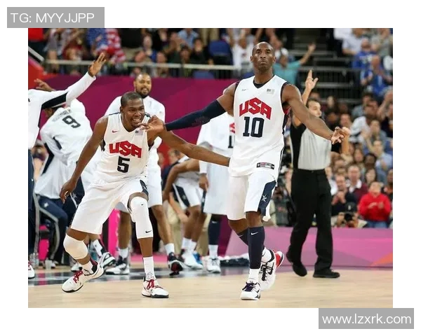 足球明星与篮球明星时尚穿搭对比解析谁更具潮流魅力